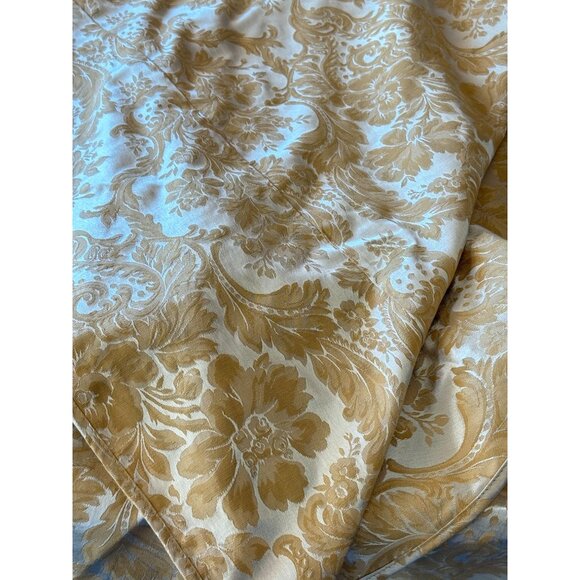Waterford Tablecloth Gold Yellow Shimmery Damask 86" Round - Picture 11 of 12
